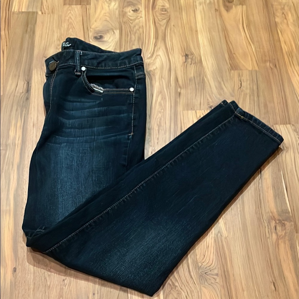 1822 Denim Women's Dark Wash Jeggings